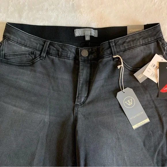 WIT & WISDOM 'Ab'Solution Roll Cuff Denim Shorts in Black Size 14 - Picture 15 of 15